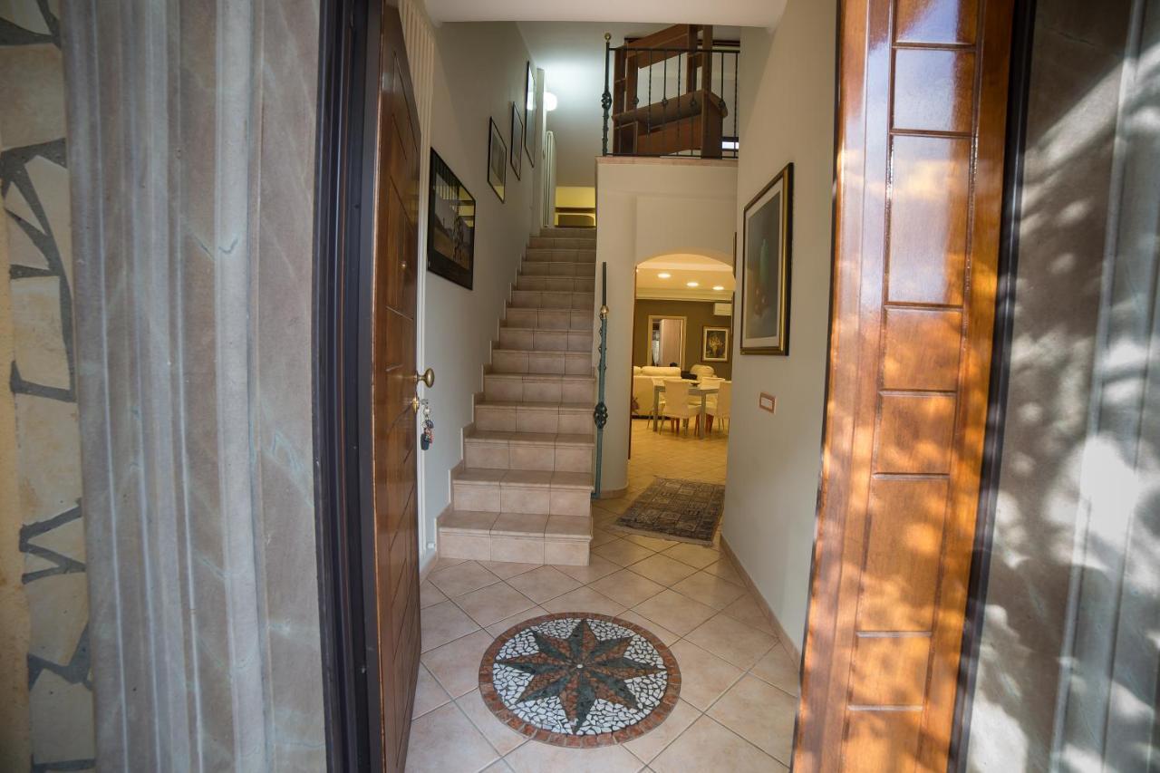 Villa Gloria カストロヴィッラリ エクステリア 写真
